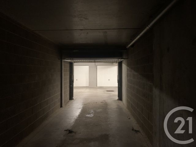 Afficher la photo en grand parking à vendre - 26.81 m2 - VENDENHEIM - 67 - ALSACE - Century 21 Absis Immobilier