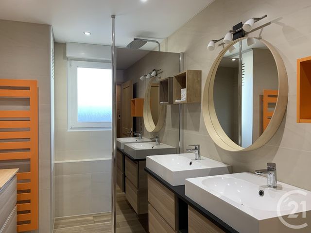 Appartement F4 à louer - 4 pièces - 106.4 m2 - VENDENHEIM - 67 - ALSACE - Century 21 Absis Immobilier