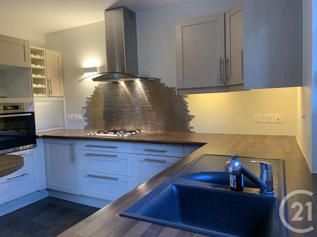 Appartement F4 à louer - 4 pièces - 106.4 m2 - VENDENHEIM - 67 - ALSACE - Century 21 Absis Immobilier