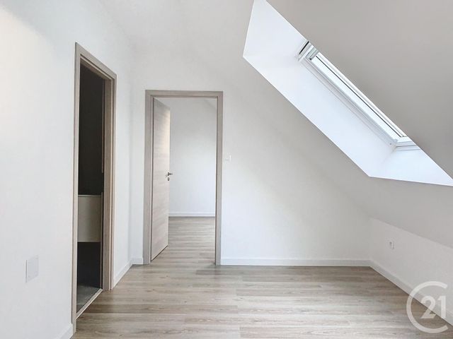 Appartement F5 à louer - 5 pièces - 130.0 m2 - ECKWERSHEIM - 67 - ALSACE - Century 21 Absis Immobilier