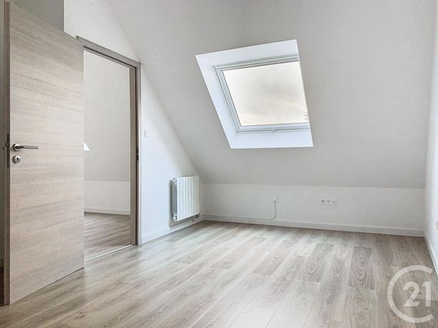 Appartement F5 à louer - 5 pièces - 130.0 m2 - ECKWERSHEIM - 67 - ALSACE - Century 21 Absis Immobilier